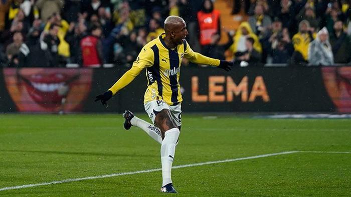 Anderson Talisca'dan Jorge Jesus itirafı! 'Benimle konuştu ve...' 17 Anderson Talisca'dan Jorge Jesus itirafı! 'Benimle konuştu ve...'- Futbol