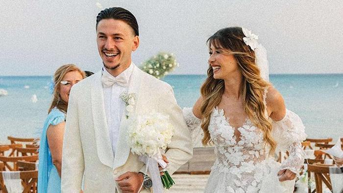 Annesi ortalığı ayağa kaldırmıştı! Trabzonsporlu Enis Destan ve Arzum Kuruçalı evlendi 26 Annesi ortalığı ayağa kaldırmıştı! Trabzonsporlu Enis Destan ve Arzum Kuruçalı evlendi- Diğer Haberler