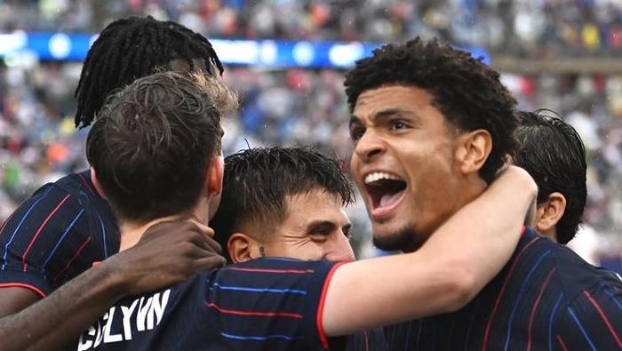 Arda Güler ABD'ye gol attı, İspanya ayağa kalktı: 'Korkunç, tuhaf!!' Xabi Alonso'ya sürpriz mesaj.... 22 Arda Güler ABD'ye gol attı, İspanya ayağa kalktı: 'Korkunç, tuhaf!!' Xabi Alonso'ya sürpriz mesaj....- Futbol