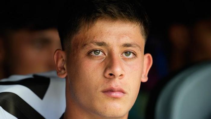 'Arda Güler konusunda doktora yaptım' dedi, taraftarlar ayağa kalktı! Real Madrid-Al Hilal maçına damga vurdu 28 'Arda Güler konusunda doktora yaptım' dedi, taraftarlar ayağa kalktı! Real Madrid-Al Hilal maçına damga vurdu- Futbol