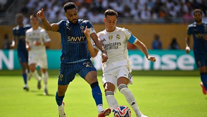 'Arda Güler konusunda doktora yaptım' dedi, taraftarlar ayağa kalktı! Real Madrid-Al Hilal maçına damga vurdu 22 'Arda Güler konusunda doktora yaptım' dedi, taraftarlar ayağa kalktı! Real Madrid-Al Hilal maçına damga vurdu- Futbol