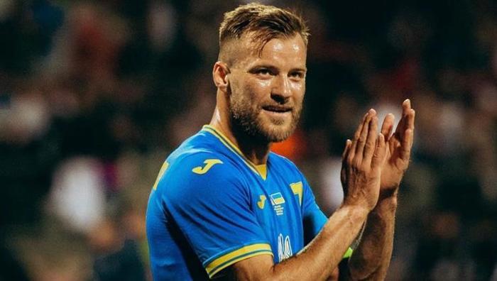 Arda Turan'ın sözleri Ukrayna'da kriz yarattı! Yarmolenko'dan yanıt geldi, gündeme oturdu 20 Arda Turan'ın sözleri Ukrayna'da kriz yarattı! Yarmolenko'dan yanıt geldi, gündeme oturdu- Futbol