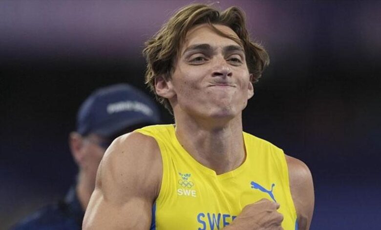Armand Duplantis 12. kez dünya rekoru kırdı 11 Armand Duplantis 12. kez dünya rekoru kırdı- Futbol