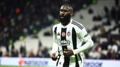 Arthur Masuaku görüşme odasına- Ligler