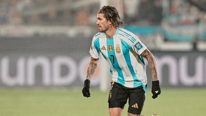 Aslan'dan makine gibi orta saha transferi! Messi'nin kankası geliyor: Galatasaray somut adımlar attı 21 Aslan'dan makine gibi orta saha transferi! Messi'nin kankası geliyor: Galatasaray somut adımlar attı- Futbol