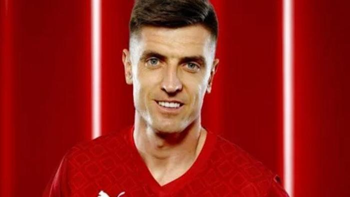 Avrupa'da ve dünyada biten transferler (2025/26 sezonu güncel yaz transfer dönemi) 50 Avrupa'da ve dünyada biten transferler (2025/26 sezonu güncel yaz transfer dönemi)- Futbol