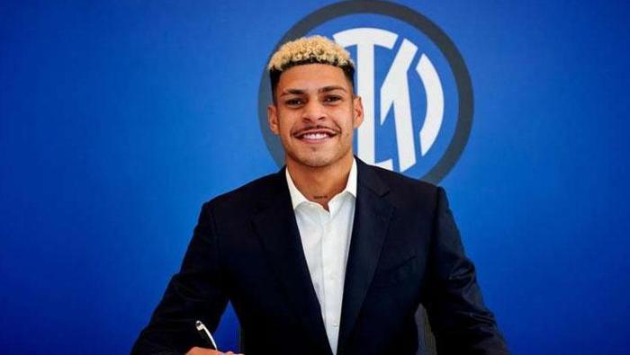 Avrupa'da ve dünyada biten transferler (2025/26 sezonu güncel yaz transfer dönemi) 35 Avrupa'da ve dünyada biten transferler (2025/26 sezonu güncel yaz transfer dönemi)- Futbol