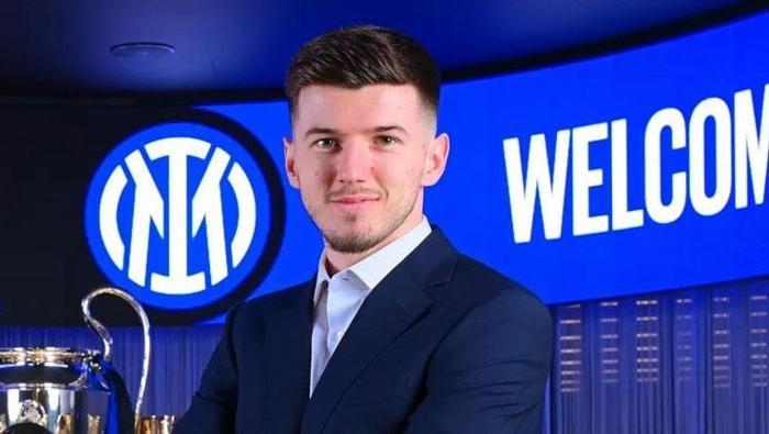 Avrupa'da ve dünyada biten transferler (2025/26 sezonu güncel yaz transfer dönemi) 40 Avrupa'da ve dünyada biten transferler (2025/26 sezonu güncel yaz transfer dönemi)- Futbol