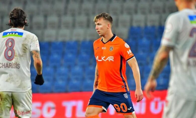 Başakşehir'den ayrıldı! Yeni adresi Çin oldu 11 Başakşehir'den ayrıldı! Yeni adresi Çin oldu- Futbol