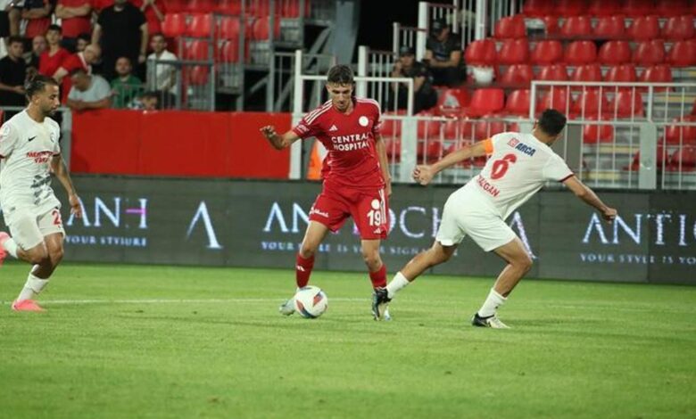 Batuhan Çelik, Ümraniyespor'da 11 Batuhan Çelik, Ümraniyespor'da- Fenerbahçe