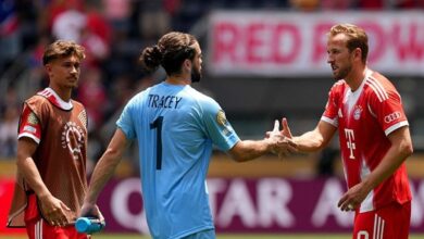 Bayern Münih'ten 10 gol yiyen kaleci Conor Tracey'in mesleği şaşırttı- Futbol