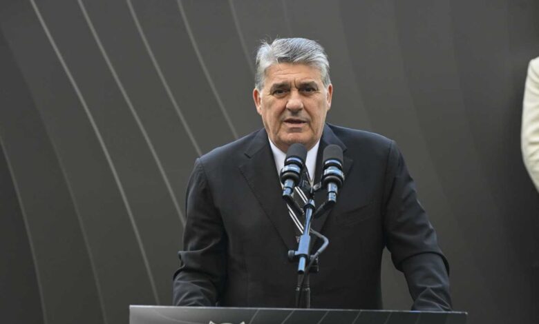 Beşiktaş Kulübü Başkanı Serdal Adalı: İyi futbolcularla şampiyon olunur 11 Beşiktaş Kulübü Başkanı Serdal Adalı: İyi futbolcularla şampiyon olunur- Konyaspor