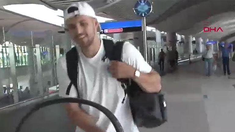 Beşiktaş'ın yeni transferi İstanbul'da- Beşiktaş