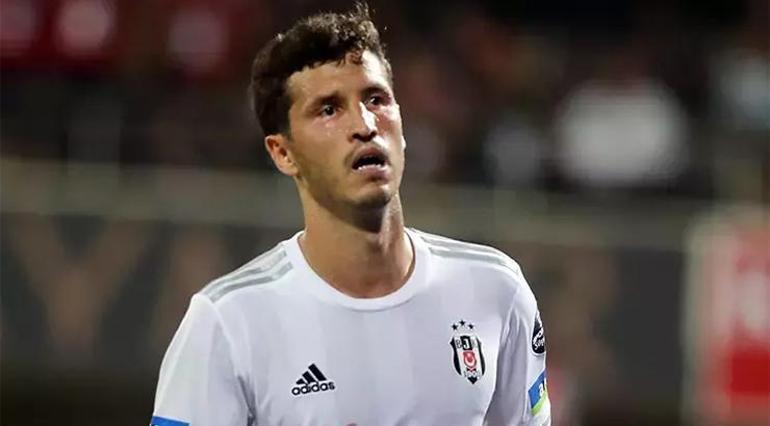 Beşiktaş'ta gidecek oyuncular belli oldu! Solskjaer biletlerini kesti- Futbol