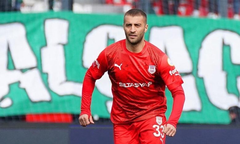 Bir dönem Galatasaray forması giymişti: Alpaslan Öztürk'ün yeni takımı belli oldu 12 Bir dönem Galatasaray forması giymişti: Alpaslan Öztürk'ün yeni takımı belli oldu- Futbol