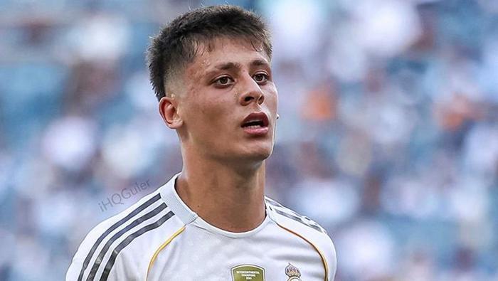 Büyük sürpriz! İşte Arda Güler'in Real Madrid'deki yeni pozisyonu... 22 Büyük sürpriz! İşte Arda Güler'in Real Madrid'deki yeni pozisyonu...- Futbol