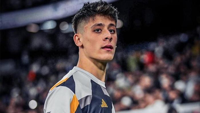 Büyük sürpriz! İşte Arda Güler'in Real Madrid'deki yeni pozisyonu... 25 Büyük sürpriz! İşte Arda Güler'in Real Madrid'deki yeni pozisyonu...- Futbol