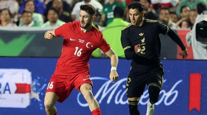 CANLI | A Milli Takım'dan ABD'de tatsız prova! (Meksika 1-0 Türkiye) 27 CANLI | A Milli Takım'dan ABD'de tatsız prova! (Meksika 1-0 Türkiye)- Beşiktaş