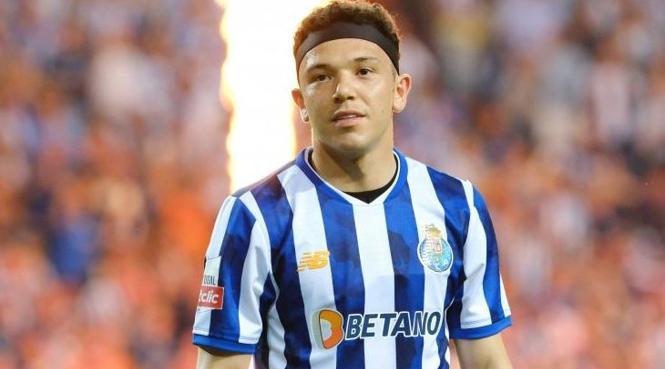 CANLI TRANSFER | Fenerbahçe transferi bitirmek için Kolombiya'ya gitti! Görüşme yapılacak... 24 CANLI TRANSFER | Fenerbahçe transferi bitirmek için Kolombiya'ya gitti! Görüşme yapılacak...- Futbol