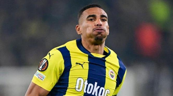 CANLI TRANSFER | Fenerbahçe'de büyük sürpriz! Yıldız oyuncu geri dönebilir 26 CANLI TRANSFER | Fenerbahçe'de büyük sürpriz! Yıldız oyuncu geri dönebilir- Futbol