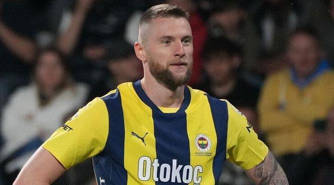 CANLI TRANSFER | Fenerbahçe'ye transferi an meselesiydi! Siyah Beyazlılar devreye girdi | Transferde dengeler değişti 35 CANLI TRANSFER | Fenerbahçe'ye transferi an meselesiydi! Siyah Beyazlılar devreye girdi | Transferde dengeler değişti- Futbol