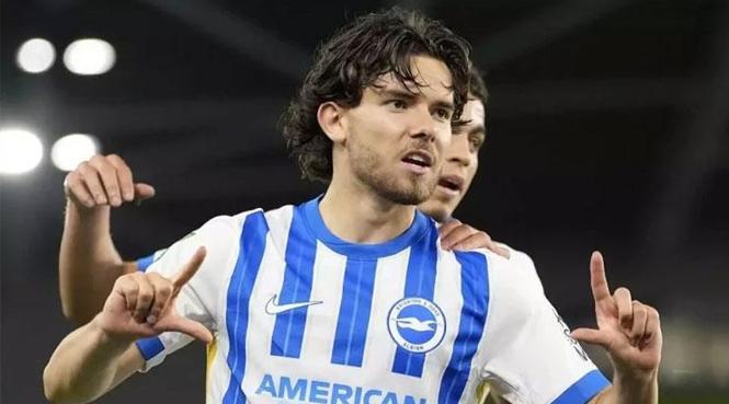 CANLI TRANSFER | Fenerbahçe'ye transferi an meselesiydi! Siyah Beyazlılar devreye girdi | Transferde dengeler değişti 40 CANLI TRANSFER | Fenerbahçe'ye transferi an meselesiydi! Siyah Beyazlılar devreye girdi | Transferde dengeler değişti- Futbol