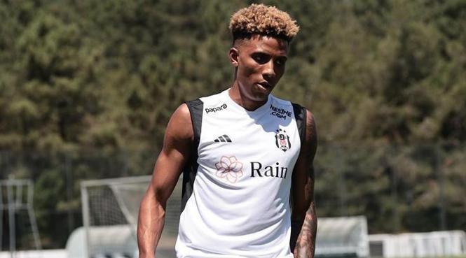CANLI TRANSFER | Görüşmeler başladı! Fenerbahçe'nin büyük yatırımı 1 dakika oynamadan gidiyor 26 CANLI TRANSFER | Görüşmeler başladı! Fenerbahçe'nin büyük yatırımı 1 dakika oynamadan gidiyor- Futbol
