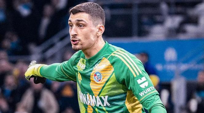 CANLI TRANSFER | İstanbul'a geldi! Fenerbahçe yeni yıldızına kavuşuyor, kritik görüşme bugün- Futbol