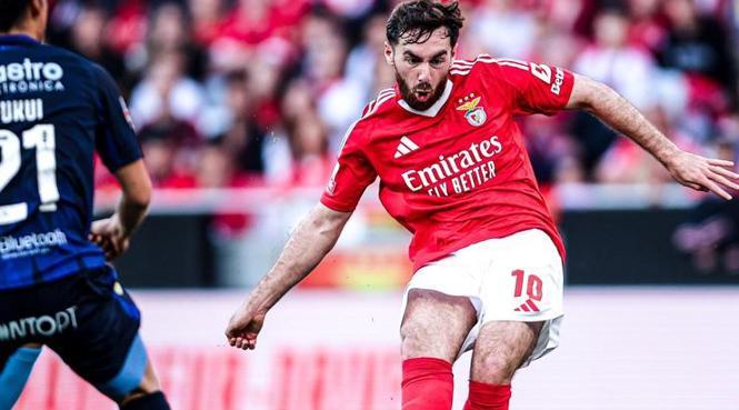 CANLI TRANSFER | İstanbul'a geldi! Fenerbahçe yeni yıldızına kavuşuyor, kritik görüşme bugün- Futbol