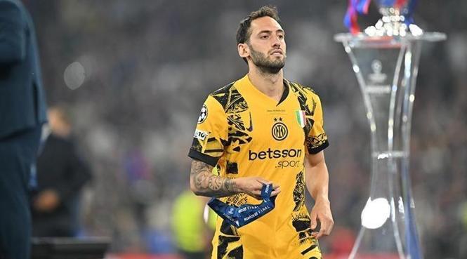 CANLI TRANSFER | Ve Aleksandar Mitrovic bombası patladı! İstanbul devine imza, transferde son dakika... 24 CANLI TRANSFER | Ve Aleksandar Mitrovic bombası patladı! İstanbul devine imza, transferde son dakika...- Futbol