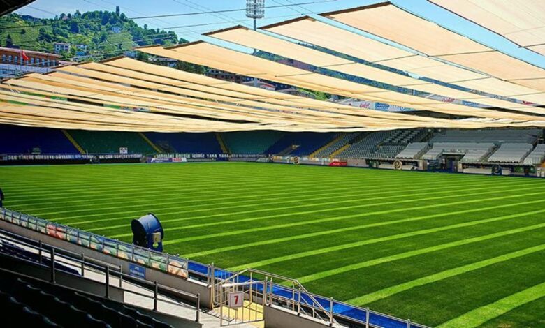 Çaykur Didi Stadyumu'nun çimleri, örtü sistemi ile güneşten korunuyor 11 Çaykur Didi Stadyumu'nun çimleri, örtü sistemi ile güneşten korunuyor- Fenerbahçe
