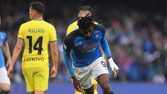 Devlerin transfer dansı sona erdi! Beşiktaş ve Fenerbahçe talip olmuştu: Frank Zambo Anguissa kararını verdi 20 Devlerin transfer dansı sona erdi! Beşiktaş ve Fenerbahçe talip olmuştu: Frank Zambo Anguissa kararını verdi- Futbol