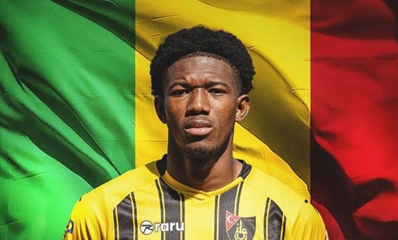 Diarra'ya Nice kancası 11 Diarra'ya Nice kancası- Futbol