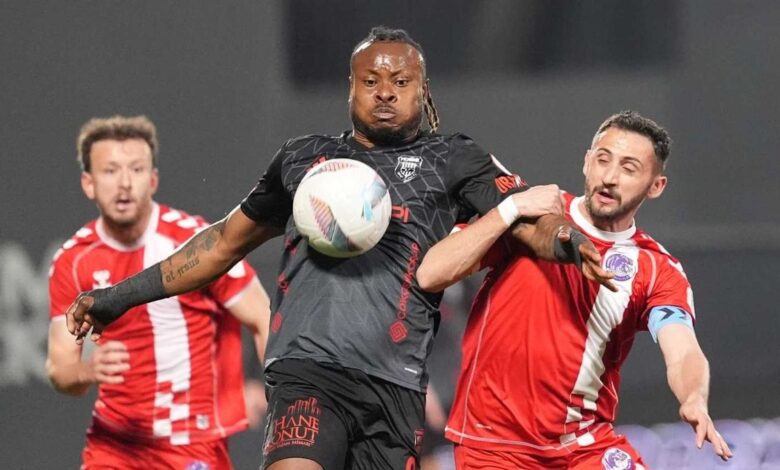 Emeka Eze bombası! 11 Emeka Eze bombası!- Diğer Sporlar