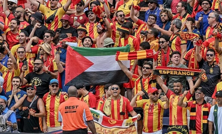 Esperance taraftarları Filistin'i unutmadı! 11 Esperance taraftarları Filistin'i unutmadı!- Fenerbahçe