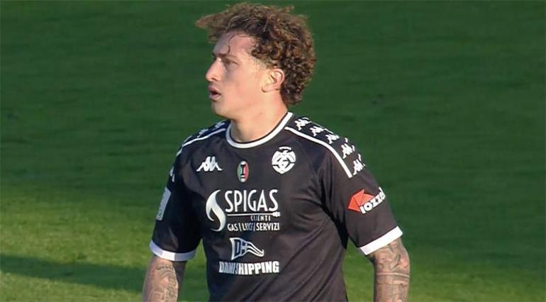 Esposito'ya resmi teklif! Rakam ortaya çıktı- Futbol