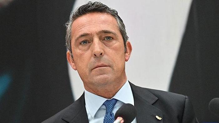 Fenerbahçe Başkanı Ali Koç'a usta isimden sert eleştiri! 'Oynatmaya az kaldı başkanım nerede!' 27 Fenerbahçe Başkanı Ali Koç'a usta isimden sert eleştiri! 'Oynatmaya az kaldı başkanım nerede!'- Futbol