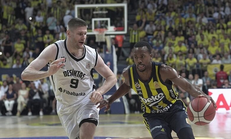 Fenerbahçe Beko'da Errick McCollum ile yollar ayrıldı 11 Fenerbahçe Beko'da Errick McCollum ile yollar ayrıldı- Rizespor
