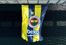 Fenerbahçe Beko'nun bayrakları köprülere asıldı- Beşiktaş