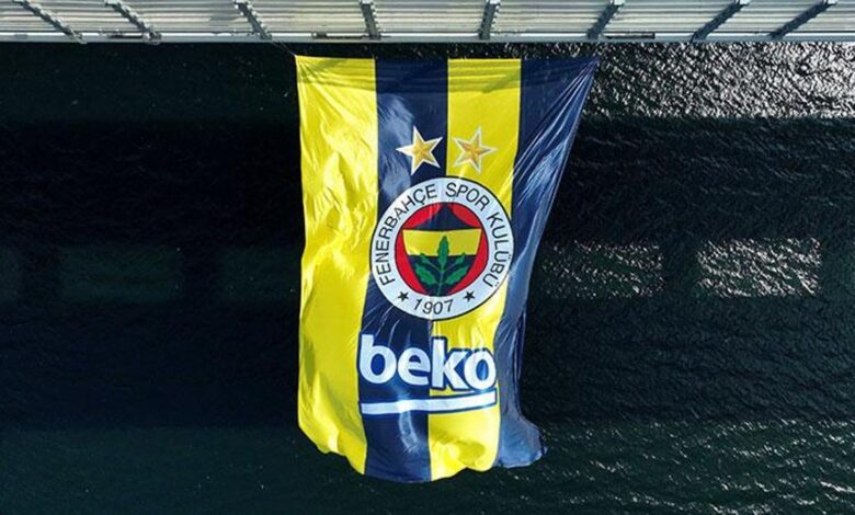 Fenerbahçe Beko'nun bayrakları köprülere asıldı 11 Fenerbahçe Beko'nun bayrakları köprülere asıldı- Futbol
