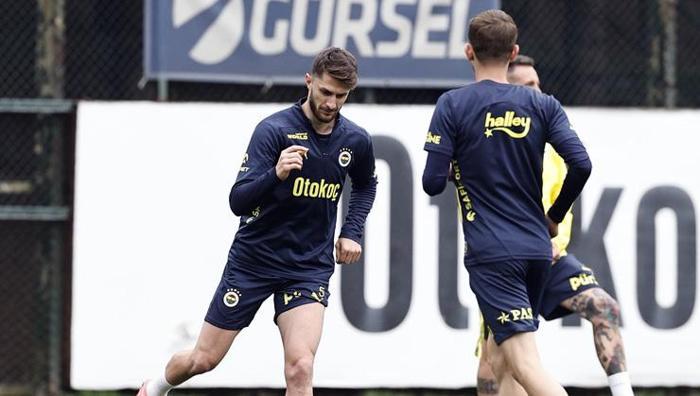 Fenerbahçe bonservis rekoru kıracak! Ne Sacha Boey, ne de Ferdi Kadıoğlu: Tarihe geçecek 19 Fenerbahçe bonservis rekoru kıracak! Ne Sacha Boey, ne de Ferdi Kadıoğlu: Tarihe geçecek- Futbol