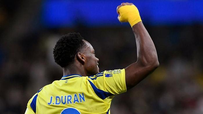 Fenerbahçe'de Jose Mourinho 77 milyon euroluk yıldızı ikna etti! Transferde 5 yıldıza yakın takip 29 Fenerbahçe'de Jose Mourinho 77 milyon euroluk yıldızı ikna etti! Transferde 5 yıldıza yakın takip- Futbol