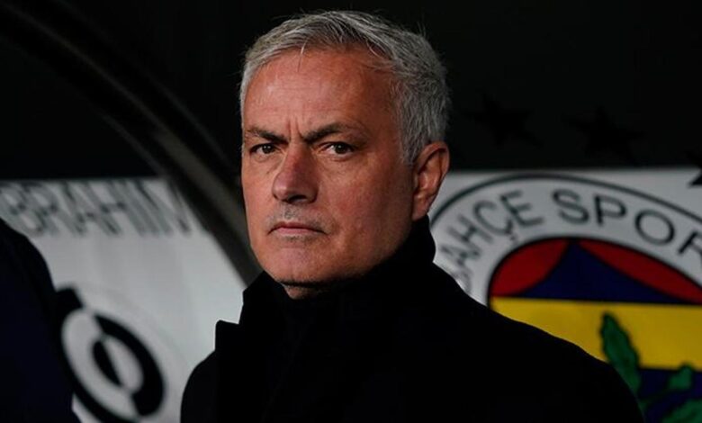 Fenerbahçe'de Jose Mourinho kararı belli oldu: Premier Lig sürprizi! 3 antrenör ile temaslar başladı 12 Fenerbahçe'de Jose Mourinho kararı belli oldu: Premier Lig sürprizi! 3 antrenör ile temaslar başladı- Futbol