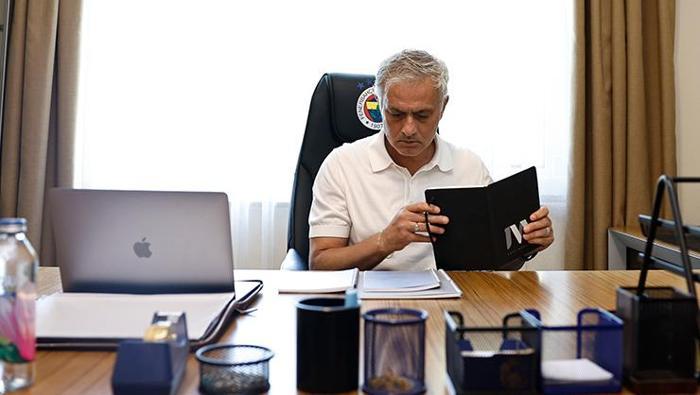 Fenerbahçe'de Jose Mourinho'yu bekleyen çok büyük tehlike: Dusan Tadic ve Saint-Maximin! Olay sözlerle açıkladı... 20 Fenerbahçe'de Jose Mourinho'yu bekleyen çok büyük tehlike: Dusan Tadic ve Saint-Maximin! Olay sözlerle açıkladı...- Futbol