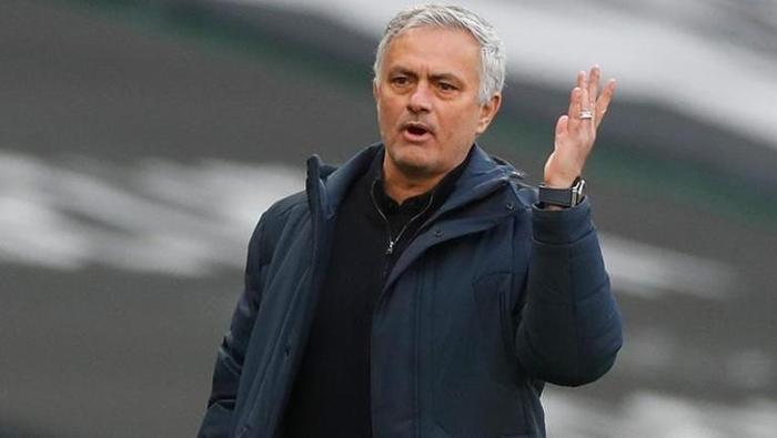 Fenerbahçe'de Mourinho gerçekleri! İşte devam kararının perde arkası 19 Fenerbahçe'de Mourinho gerçekleri! İşte devam kararının perde arkası- Futbol