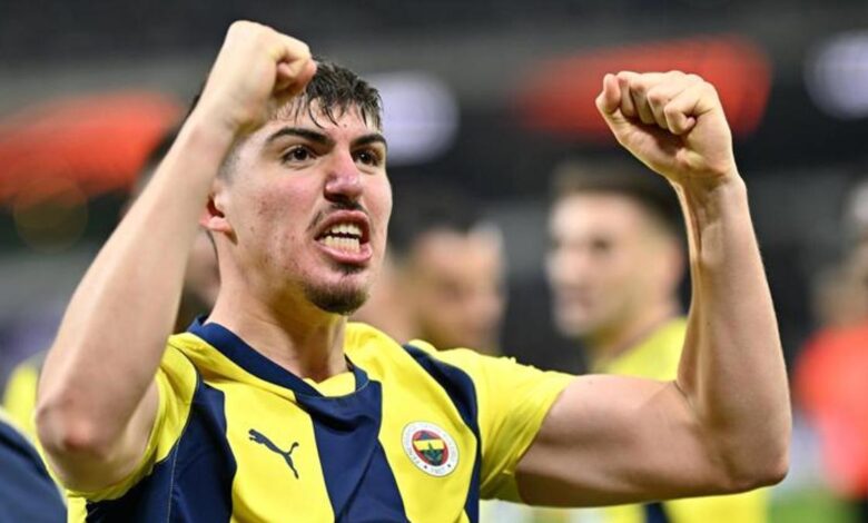 Fenerbahçe'de Yusuf Akçiçek için eski dost devrede: Yeni takımı belli oluyor! 13 Fenerbahçe'de Yusuf Akçiçek için eski dost devrede: Yeni takımı belli oluyor!- Futbol