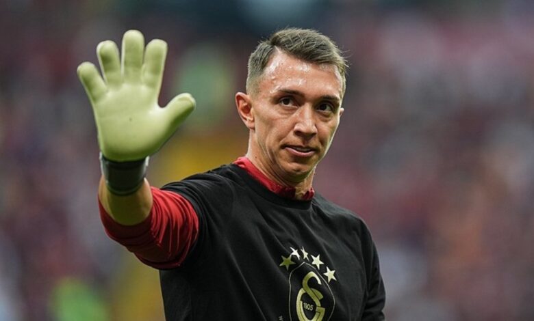 Fernando Muslera Türkiye'den ayrıldı 11 Fernando Muslera Türkiye'den ayrıldı- Futbol