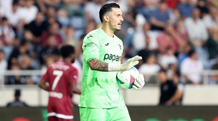 Galatasaray, kaleci transferinde rota değiştirdi! Sıcak bakıyor... 23 Galatasaray, kaleci transferinde rota değiştirdi! Sıcak bakıyor...- Futbol