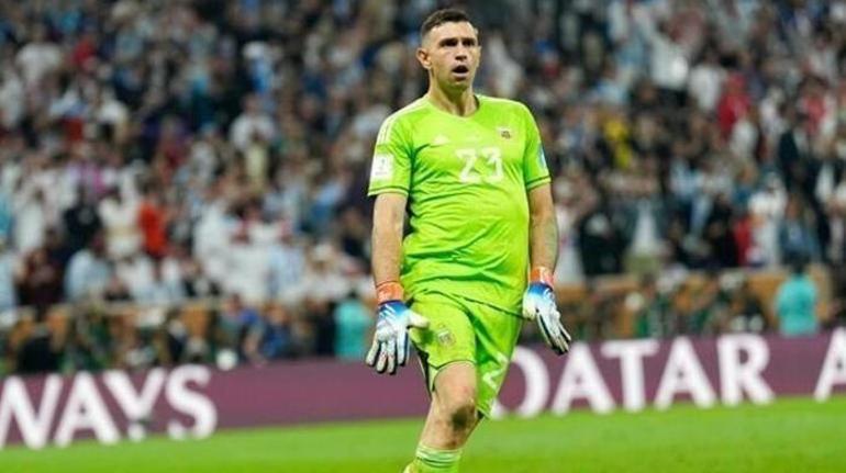 Galatasaray taraftarını heyecanlandıran haberi Necati Ateş verdi: 'Emiliano Martinez'i Muslera ikna eder'- Futbol