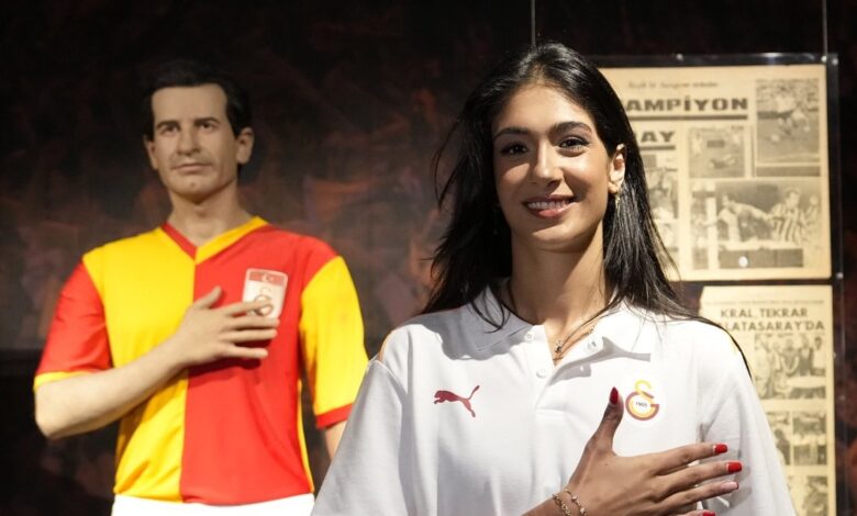Galatasaray Yasemin Güveli ile sözleşme uzattı! 11 Galatasaray Yasemin Güveli ile sözleşme uzattı!- Trabzonspor
